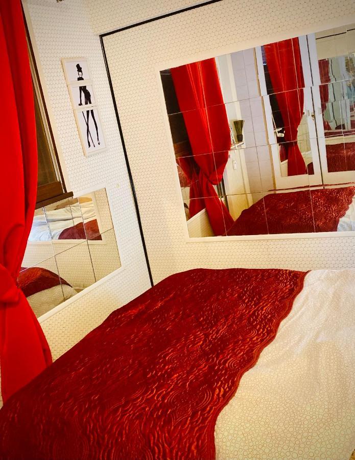Au Pied De La Tour Eiffel Trocadero Apartment Париж Екстериор снимка